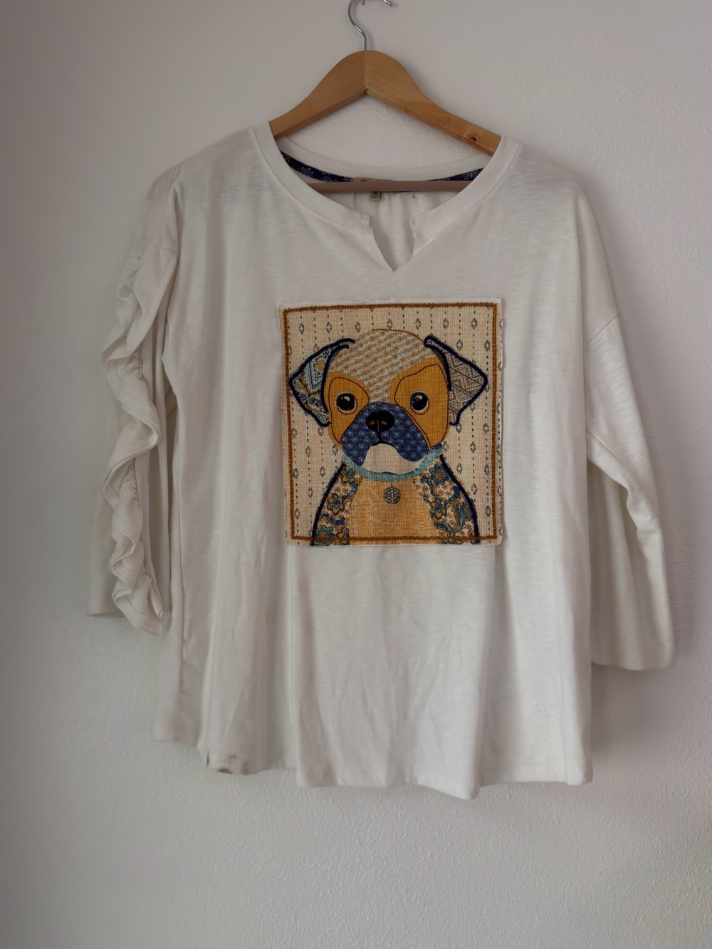 Adorable women's size Medium Pug puppy  DEMOCRACY blouse with ruffled sleeves